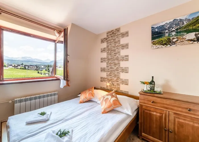 Goscinne U Bronka 3* Małe Ciche