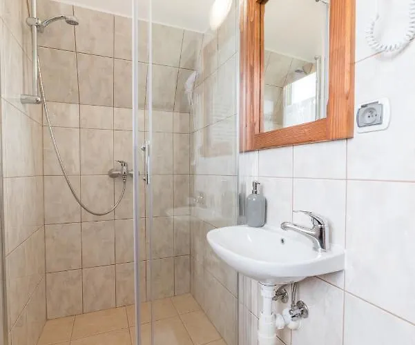 Goscinne U Bronka Nocleg ze śniadaniem