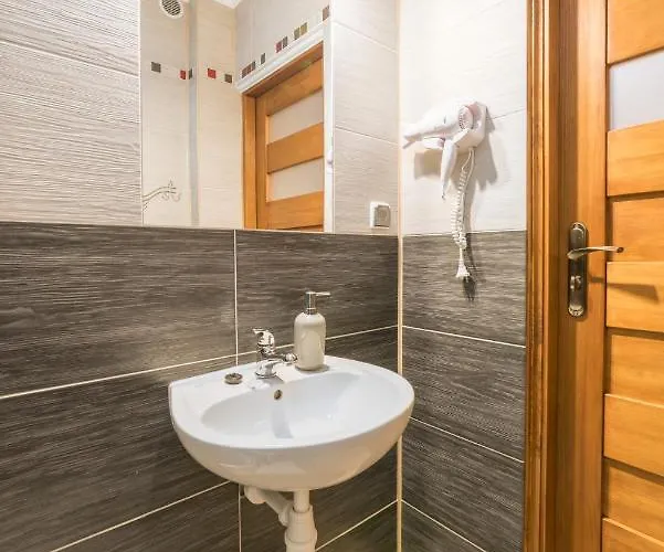 Goscinne U Bronka Nocleg ze śniadaniem Małe Ciche